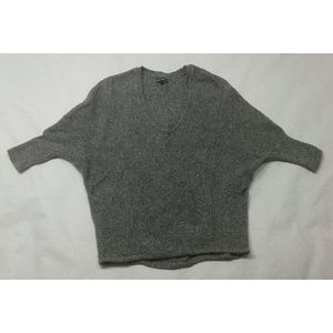Express short sleeves V-neck top sweater size xs